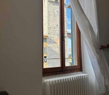 Pisogne Apartment | Casa Morgana Two-room apartment in the center overlooking the lake