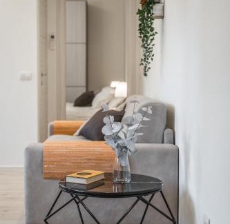 San Faustino-Madonnina-Quattroville Apartment | Comfort Meets Modernity at Casa MULiNO - Family and Pet Friendly