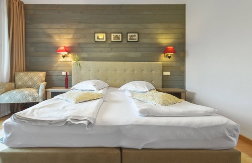 Moeciu de Sus Hotel | Family-Friendly Retreat at Casa Muntelui Fundata