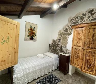 Pau House | Discover Casa Murroni: Highly Rated & Pet-Friendly Stay
