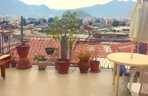 De Guadalupe House | Discover Casa De La Vista with Prime Kitchen Amenities