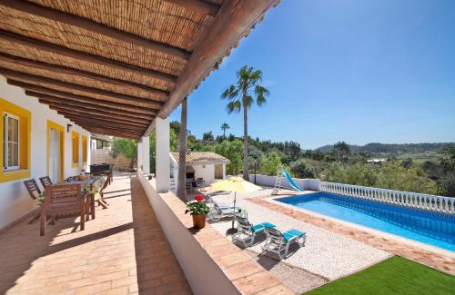 Sao Bartolomeu de Messines Villa | Discover Casa Noah: Family-Friendly Retreat with Pool Access