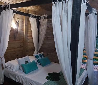 Apiai Other | Kid-Friendly Casa na Árvore - Chalé Quemeninho Awaits