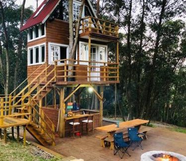 Imarui Ski Chalet | Beachside Treehouse with Spa & Oceanfront Views