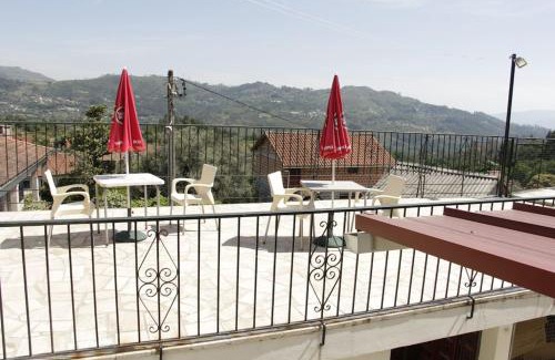 Arcos de Valdevez Apartment | Pet and Child Friendly Stay at Casa na Aldeia 2ºAndar