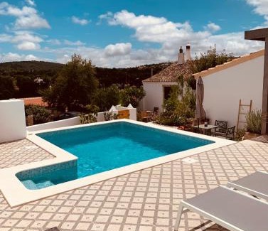 Sao Bras de Alportel House | Oceanfront Retreat: Casa na Colina Cottages & Long House