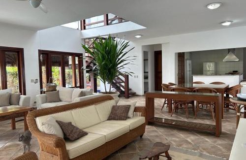 Riviera de Sao Lourenco House | Relaxing Getaway at Casa na Praia Riviera de São Lourenço