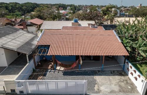 Morrinhos House | Pet-Friendly Casa na Praia de Morrinhos for 10 Guests