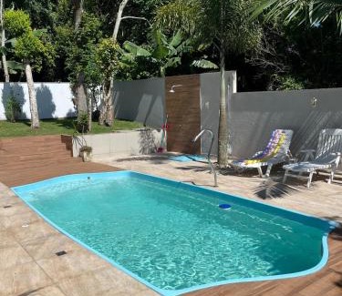 Capivari House | Casa na Praia dos Ingleses com Piscina