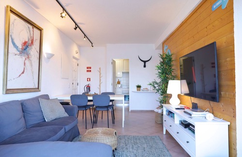 Faro Apartment | Experience Casa na Ria: Beachfront Retreat with Spa & Hot Tub