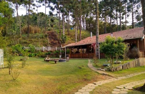 Goncalves House | Discover Casa na roça do Isaías: Pet-Friendly Getaway