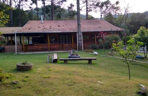Goncalves House | Discover Casa na roça do Isaías: Pet-Friendly Getaway