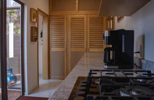 Financial District House | Family-Friendly Retreat at Casa Nawuales Guadalajara