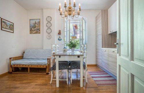 Sella Giudicarie Apartment | Pet-Friendly Casa nel Borgo Edera - Rated 9.7/10 by Guests