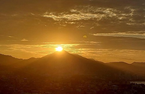 Acapulco Apartment | Casa Nelly: Family and Pet-Friendly Retreat Awaits