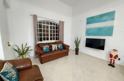 Acapulco Apartment | Casa Nelly: Family and Pet-Friendly Retreat Awaits