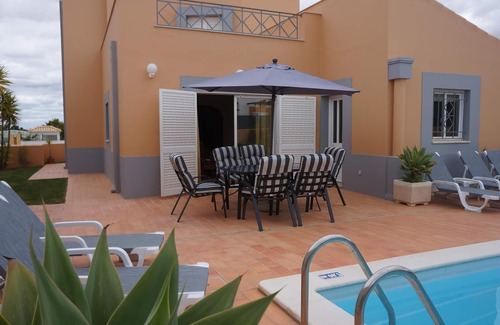 Castelo House | Elegant Casa Netos - 3 Bedroom Villa with Oceanfront Views