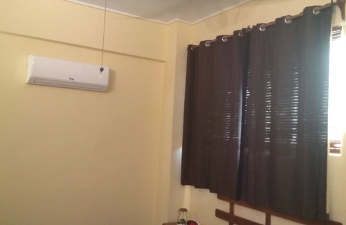 Municipality of Diez de Octubre Apartment | Relaxing Stay at Casa Nidia with Spa & Family Amenities