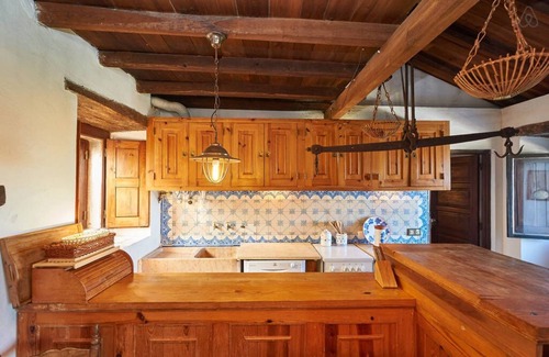 Monserrate Cottage | Rustic Country Cottage with Panoramic Views in Sintra