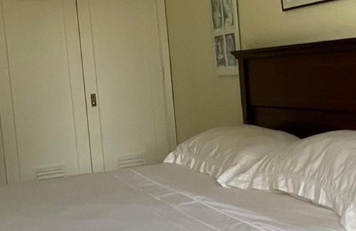 Loteamento Joao Batista Juliao House | Beachfront Casa in Guarujá: Guest Rated 10/10, Pet Friendly