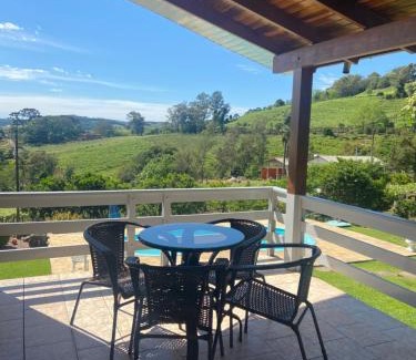 Bento Goncalves House | Cozy Retreat at Casa no Vale dos Vinhedos, Rated 9.7/10