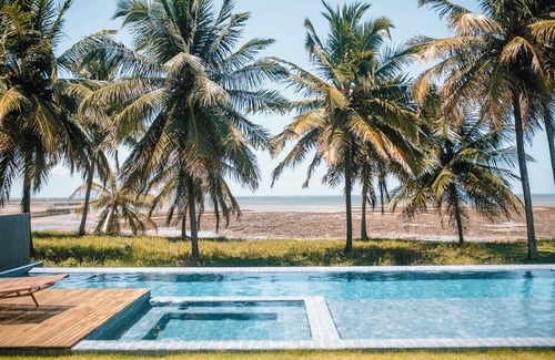 Passo de Camaragibe House | Casa Noah Milagres - Casa Beira Mar in Milagres Beira Mar in Gated Community