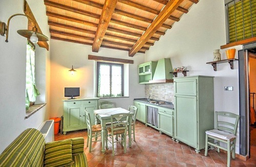 Montefiascone House | Discover Casa Nocetta B: Cozy Apartment with Pool Access