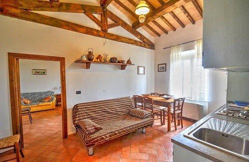 Montefiascone House | Casa Nocetta I: Cozy Retreat with Pool and Free Wi-Fi
