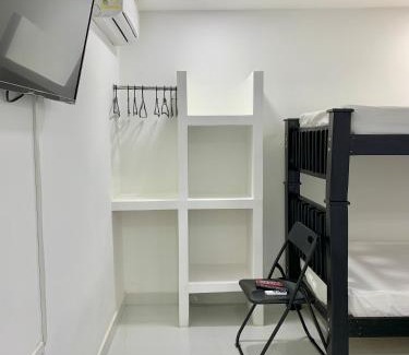 Comuna 2 Apartment | Ideal Casa Nómada: Work, Relax & Pet-Friendly Stay!