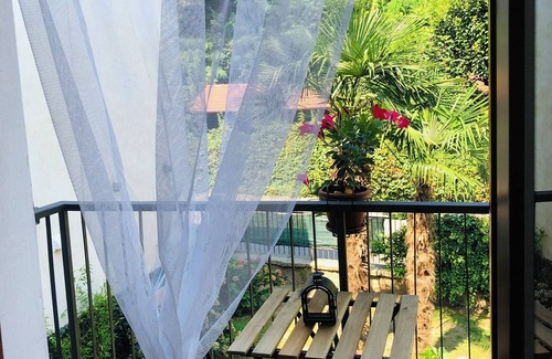 Besozzo Apartment | Casa Nonna Elide 2: Cozy Apartment with Ocean View & Pool