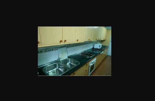 Asin de Broto House | Affordable Stays at Casa Notario with Spa & Family Amenities