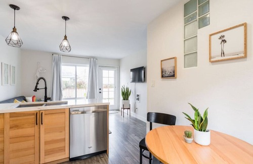 University Heights House | Casa Nova in Central San Diego: Pet-Friendly & Free Parking