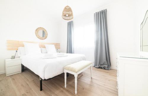 Cedeira House | Family-Friendly Retreat: Casa O Carteiro in Cedeira