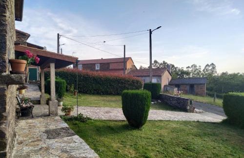 Touro House | Discover Casa O Castelo en Touro: 9.5/10 & Family-Pet Friendly