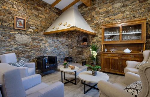 Boimorto House | Casa O Real: Guest Rated 9.3 with Oceanfront Views