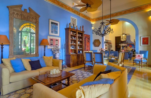 Centro Bed & Breakfast | Relax at Casa Oasis Guest House and Spa with Pool & Restaurant