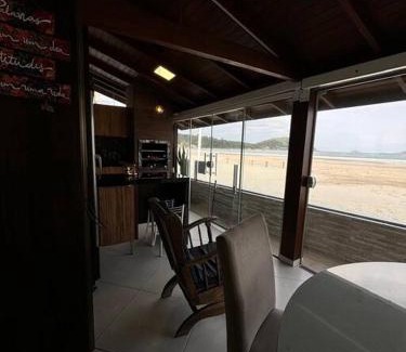 Ponta do Papagaio House | Casa Ocean Pé na areia