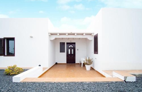 Macher House | Experience Casa Ocean View: Family-Friendly with Oceanfront Pool
