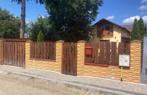 Tirnaveni Apartment | Oceanfront Casa Odihnei Villa & Tiny-House - Rated 9.3/10