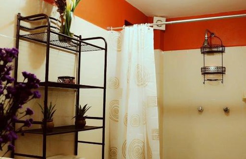 Santa Lucia House | Budget-Friendly Casa Ohana San Cristobal with Hot Tub