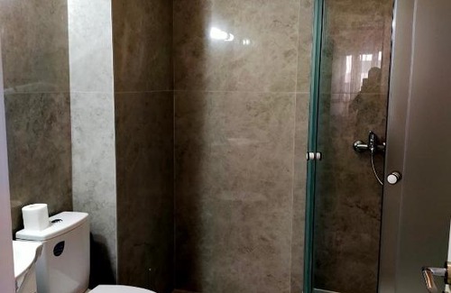 Ramnicu Valcea Apartment | Discover Casa Olanescu Vâlcea: Family & Pet-Friendly Retreat