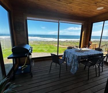 Pelluhue House | Relax at Refugio Costero Cardonal with Oceanfront Amenities