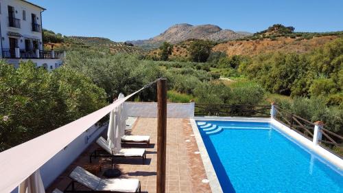 Priego de Cordoba Bed & Breakfast | Discover Casa Olea: Oceanfront Bliss with Top Amenities