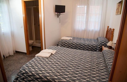 Triacastela House | Discover Casa Olga: Rated 9/10, Pet & Child Friendly Stay