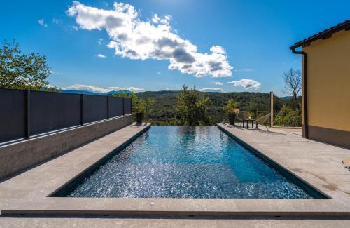 Buzet Villa | Discover Casa Olika: Family-Friendly with Pool & Pets Welcome
