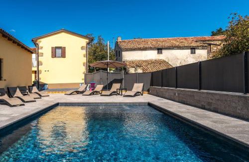 Buzet Villa | Discover Casa Olika: Family-Friendly with Pool & Pets Welcome