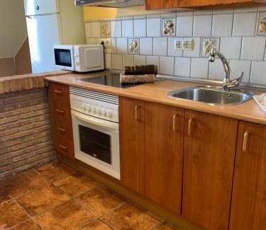 Iznatoraf House | Casa Olmos: Pet-Friendly Retreat with 8.9/10 Guest Rating