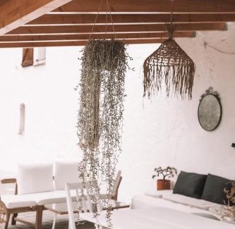 Dosrius Ski Chalet | Discover Casa Om: Oceanfront Escape with Top Amenities
