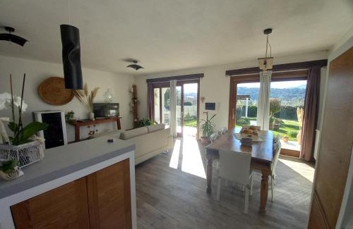 Aggius House | Casa Orchidea: Oceanfront Family Retreat with a 9/10 Score