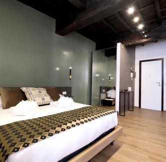 Rione XI Sant'Angelo Apartment | Discover Casa Orchidea: Family-Friendly 4-Star Retreat